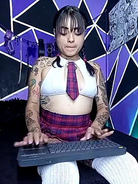 Snapshot of ChloeAllennn chatting on September 16, 11:44 am ChloeAllennn online show from September 16, 11:44 am
