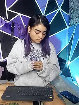 Snapshot of ChloeAllennn chatting on September 18, 11:34 am ChloeAllennn online show from September 18, 11:34 am