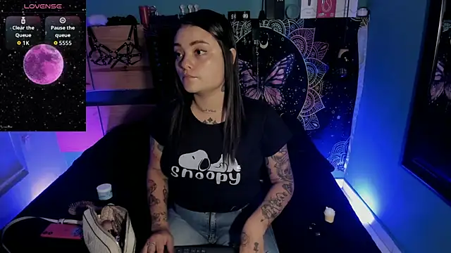 ChloeAllennn online show from June 12, 9:52 am