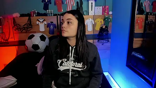 ChloeAllennn online show from June 25, 11:37 am