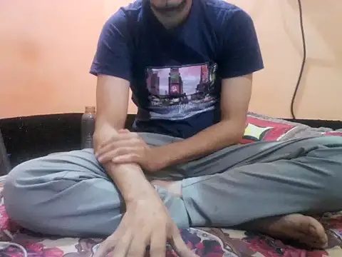 Snapshot of rahulkajuuu0909 chatting on November 5, 7:58 pm rahulkajuuu0909 online show from November 5, 7:58 pm