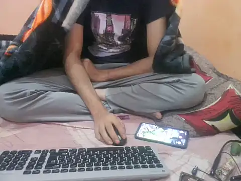 Snapshot of rahulkajuuu0909 chatting on November 21, 10:19 pm rahulkajuuu0909 online show from November 21, 10:19 pm