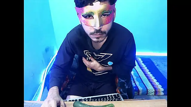 Snapshot of rahulkajuuu0909 chatting on December 14, 12:38 am rahulkajuuu0909 online show from December 14, 12:38 am