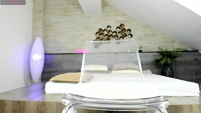 chiara conti online show from March 3, 11:44 am