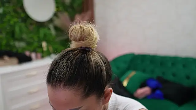 chiara conti online show from September 12, 4:45 am