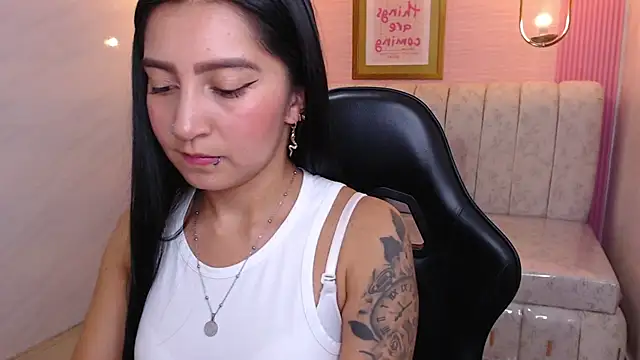 madhison klain s online show from October 10, 8:19 pm