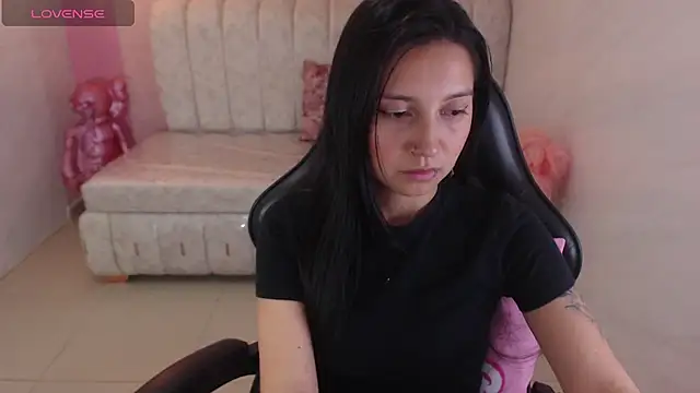 Snapshot of madhison_klain_s chatting on April 17, 8:23 pm madhison klain s online show from April 17, 8:23 pm