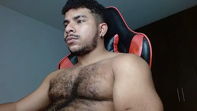 Snapshot of Javier_Hot27 chatting on March 7, 12:18 am Javier Hot27 online show from March 7, 12:18 am