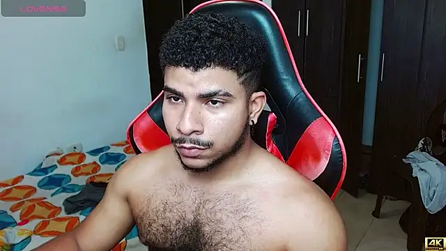 Snapshot of Javier_Hot27 chatting on March 29, 5:24 pm Javier Hot27 online show from March 29, 5:24 pm