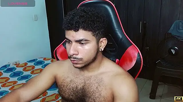 Snapshot of Javier_Hot27 chatting on April 9, 2:11 pm Javier Hot27 online show from April 9, 2:11 pm