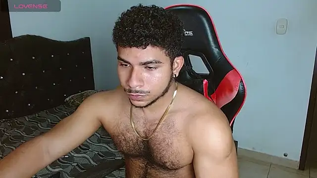 Snapshot of Javier_Hot27 chatting on April 17, 3:04 pm Javier Hot27 online show from April 17, 3:04 pm