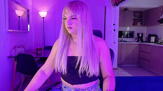 ScarletThompsonx online show from February 18, 3:24 am