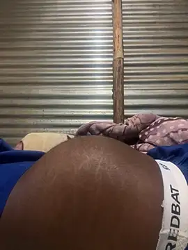 Snapshot of BttmGuy01 chatting on September 20, 4:41 pm BttmGuy01 online show from September 20, 4:41 pm