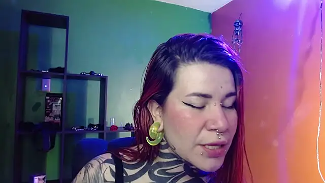 Pandora 9666 online show from May 12, 6:49 pm