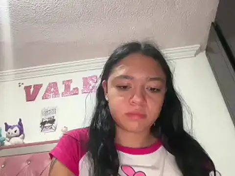 Snapshot of hellokitty__valery chatting on March 8, 5:59 am hellokitty valery online show from March 8, 5:59 am