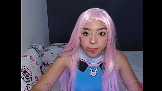 Snapshot of hellokitty__valery chatting on December 15, 9:46 am hellokitty valery online show from December 15, 9:46 am