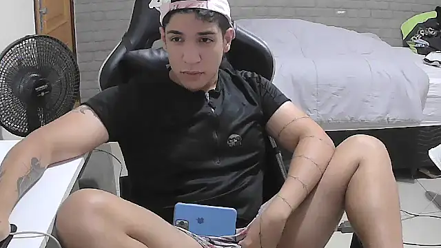 Snapshot of brancooodonto chatting on November 20, 11:59 pm brancooodonto online show from November 20, 11:59 pm