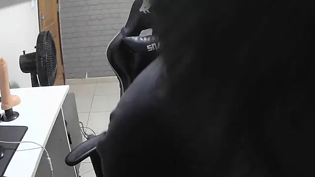 Snapshot of brancooodonto chatting on December 14, 12:49 am brancooodonto online show from December 14, 12:49 am