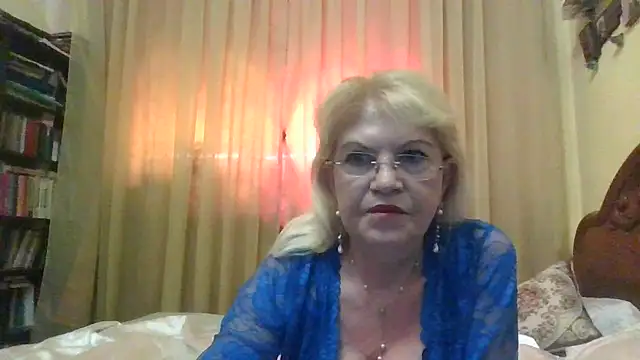 Heidi-Helga online show from March 17, 2:45 pm