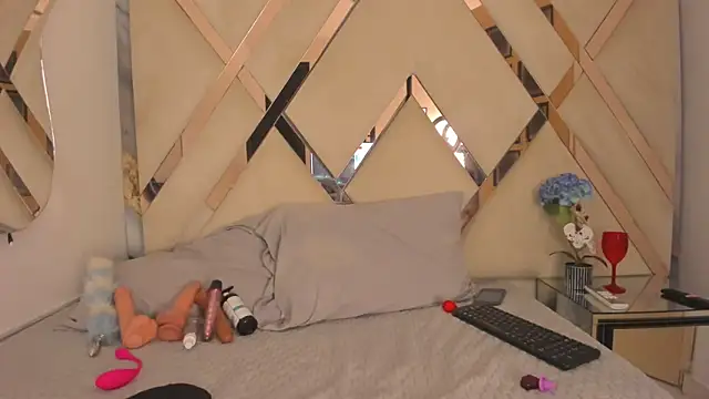 cataleyaxht online show from September 29, 12:32 pm