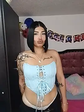 Snapshot of Kylie_brazt chatting on June 27, 5:01 am Kylie brazt online show from June 27, 5:01 am