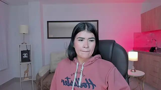 Corina White online show from September 29, 11:04 am