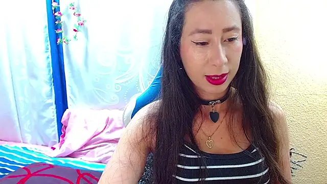 Gia leinn online show from October 12, 7:57 pm