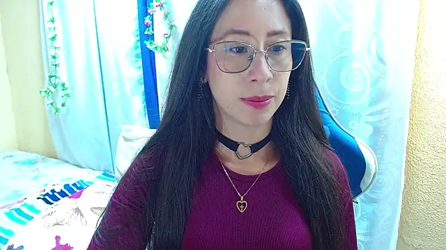 Gia leinn online show from October 18, 10:54 pm