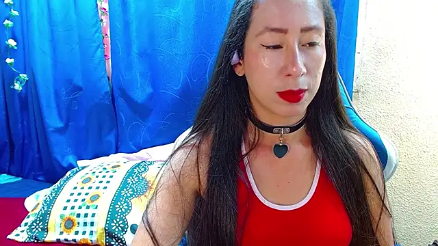 Snapshot of Gia_leinn chatting on April 8, 8:53 pm Gia leinn online show from April 8, 8:53 pm