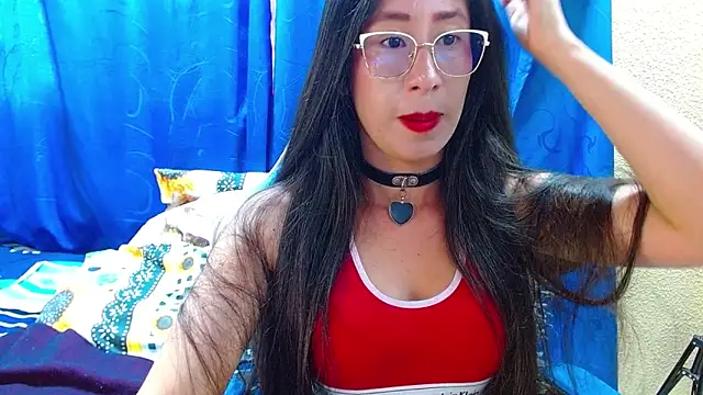 Snapshot of Gia_leinn chatting on May 15, 8:49 pm Gia leinn online show from May 15, 8:49 pm