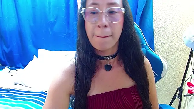 Snapshot of Gia_leinn chatting on May 25, 8:04 pm Gia leinn online show from May 25, 8:04 pm