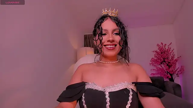 Snapshot of hannah_thomson_ chatting on November 1, 3:52 am hannah thomson online show from November 1, 3:52 am