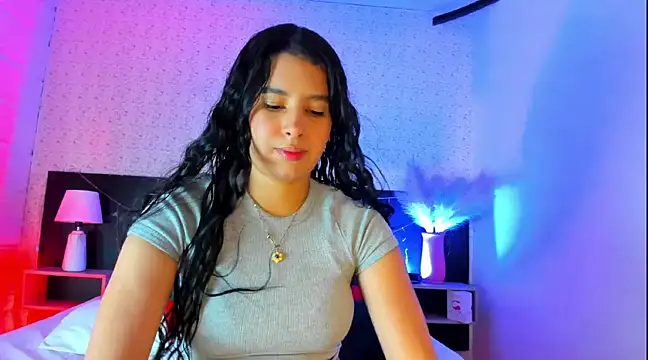 BonnieeAndClyde online show from March 11, 4:18 pm