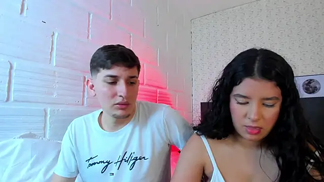 BonnieeAndClyde online show from September 15, 4:29 pm