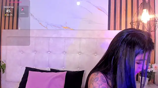 Snapshot of Madyson18 chatting on March 20, 11:37 am Madyson18 online show from March 20, 11:37 am