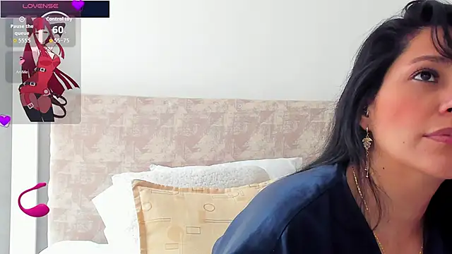 isabellarous- online show from April 29, 7:53 pm