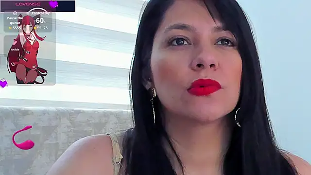 isabellarous- online show from June 10, 11:31 am