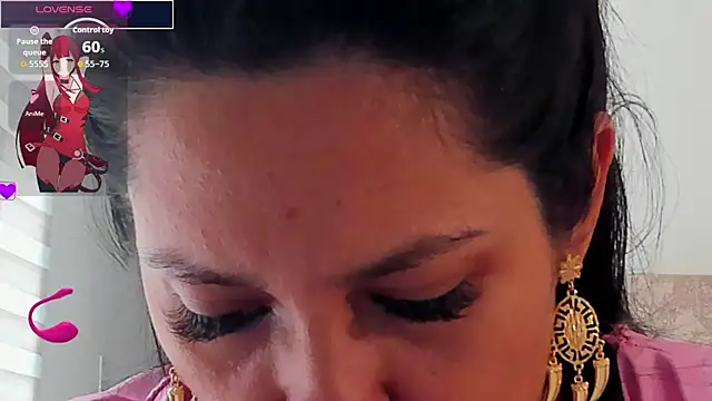 isabellarous- online show from July 29, 7:23 pm