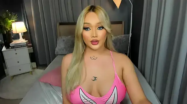 KylieSonique online show from March 6, 2:19 am