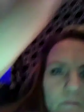 Snapshot of RubyRose33 chatting on March 28, 8:14 am RubyRose33 online show from March 28, 8:14 am