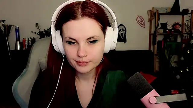 Della Ideal online show from January 10, 2:08 pm