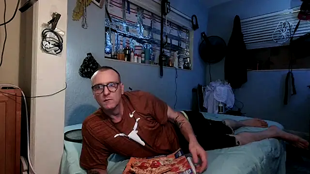 Snapshot of PornStro921 chatting on September 11, 7:25 pm PornStro921 online show from September 11, 7:25 pm