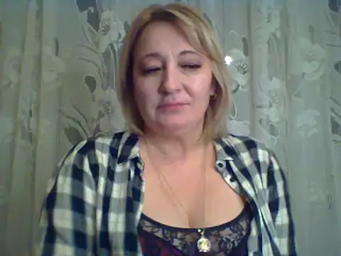 ArielXLoveresss online show from February 24, 5:42 pm