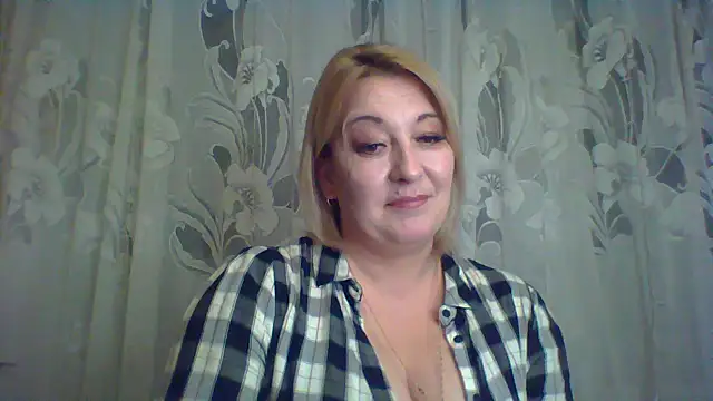 ArielXLoveresss online show from February 25, 4:21 pm