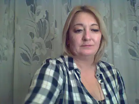 ArielXLoveresss online show from February 27, 4:10 pm