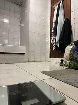 rogerdik76 online show from February 18, 6:42 am