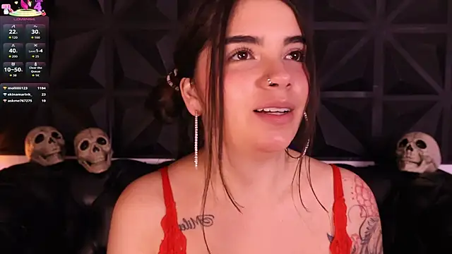 Snapshot of DaphneGlas chatting on October 28, 1:03 pm DaphneGlas online show from October 28, 1:03 pm