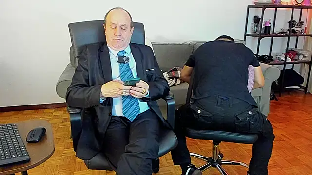 Snapshot of masterboy50 chatting on November 8, 7:12 pm masterboy50 online show from November 8, 7:12 pm