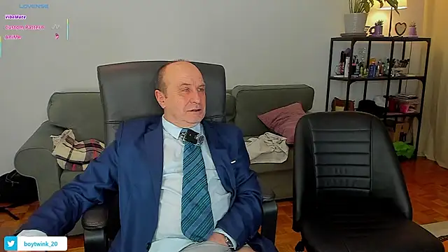 Snapshot of masterboy50 chatting on March 7, 4:04 pm masterboy50 online show from March 7, 4:04 pm