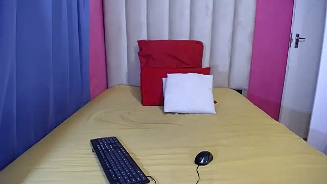 SEXYASSTINAXXX online show from January 18, 7:50 pm